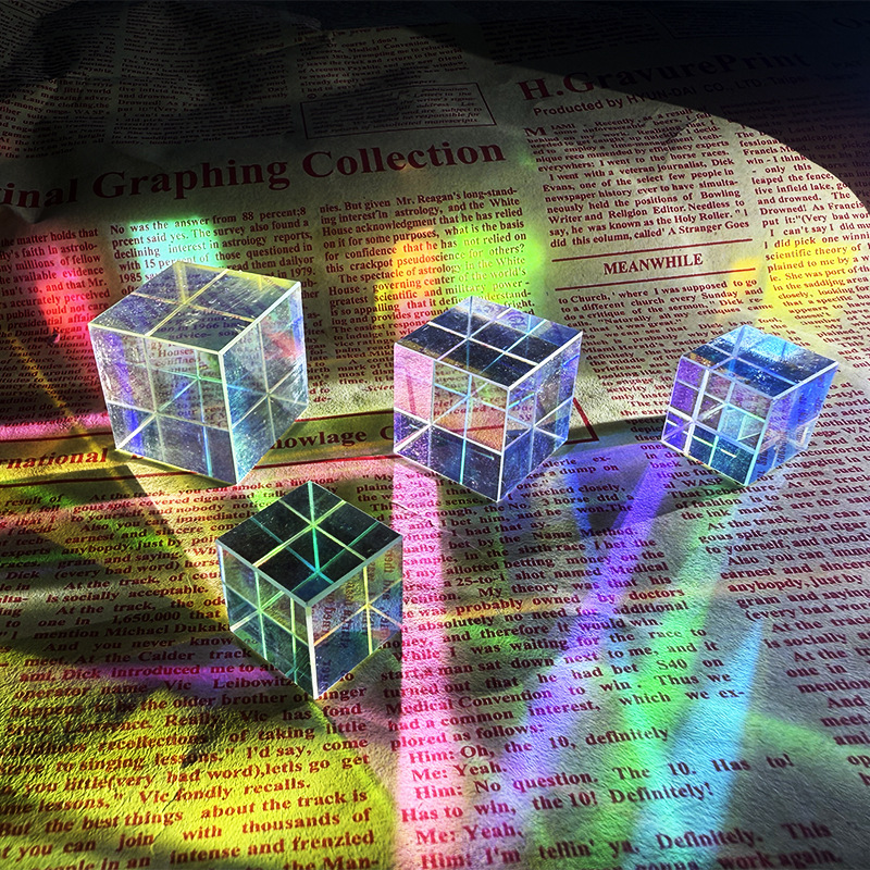 Cristal receptor de sol, prisma de color cúbico de luz, adornos de cristal colorido, captura de sol, descompresión, regalo de cumpleaños