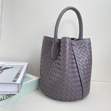 2025�¿��ƤŮ��С���μ�б����������ֹ�������Ƥ����ˮͰ��