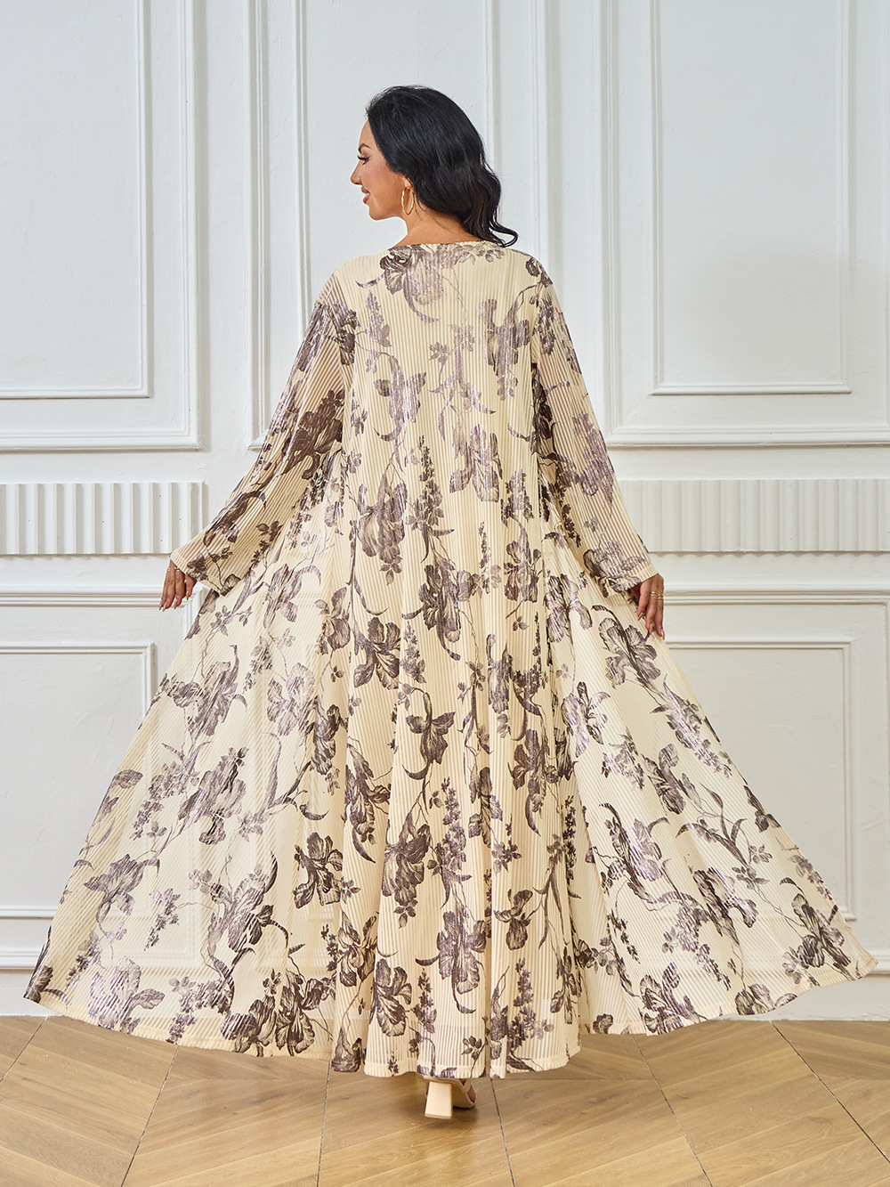 Middle East 2024 Summer New Fashion Gold-Embossed Muslim Dress Dubai Travel Cardigan Robe European And American Women's_ecoleips.com