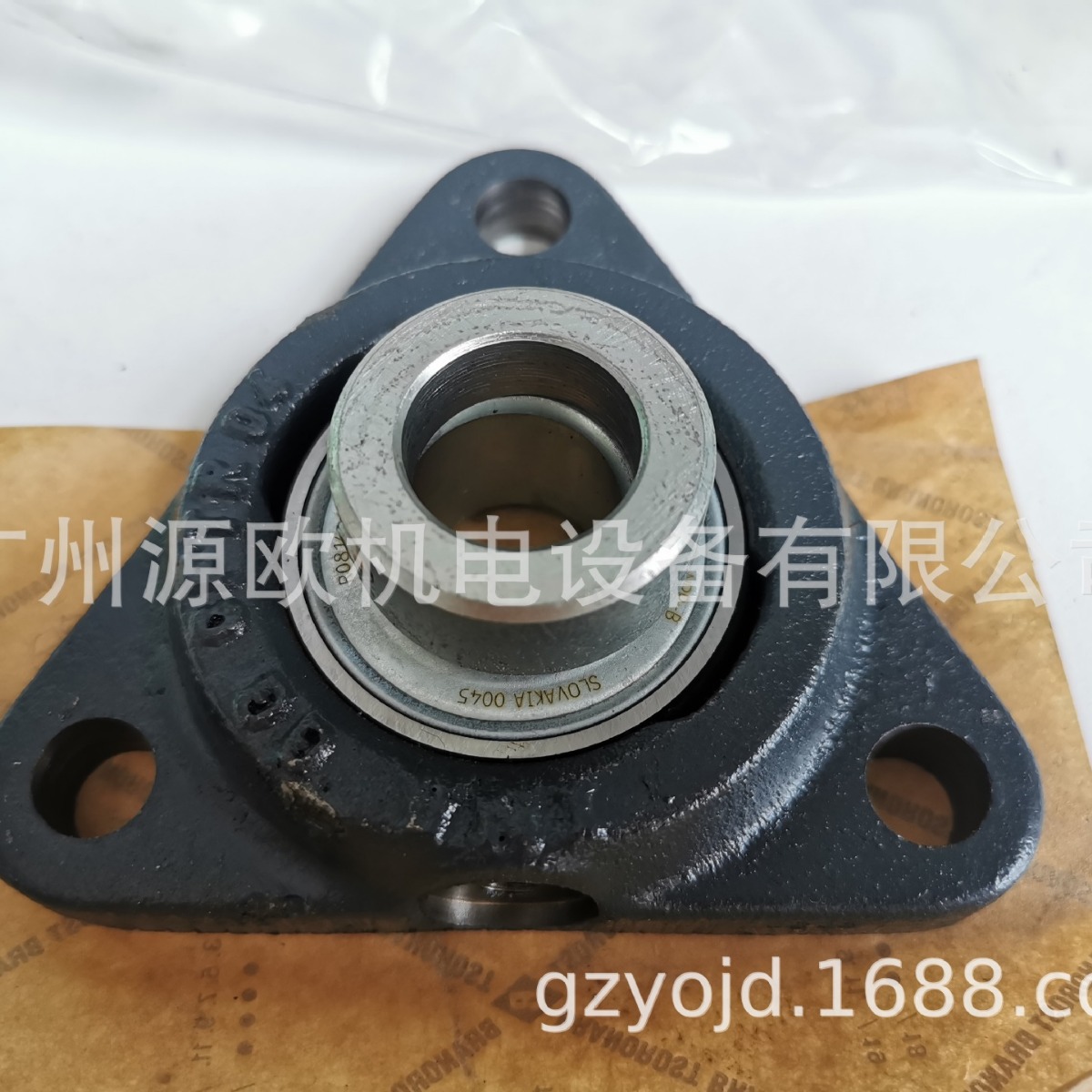 PCFTR40-XL 原装德国INA带三角型座外球面轴承PCFTR系列