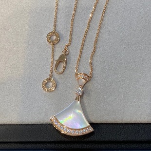 Sterling Silver Large Skirt Necklace Women's Cnc White Mother-Of-Pearl Fan Malachite Carnelian V Gold Clavicle Chain Drop Shipping Pendant