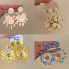 海辺の休日 ~ リゾート風太陽の花のイヤリング