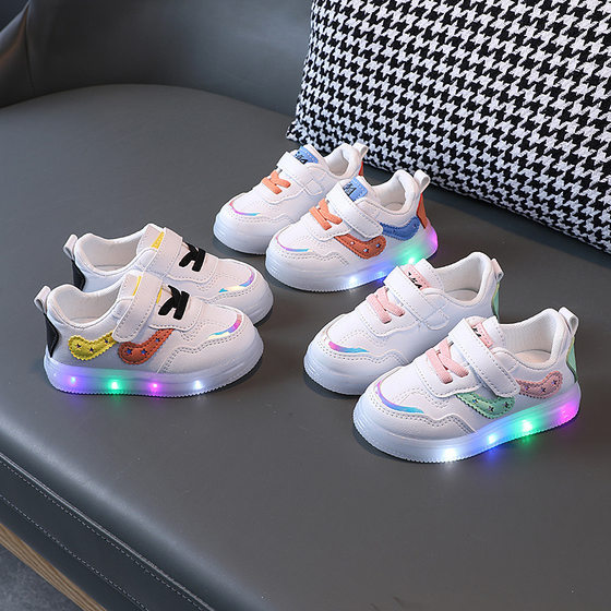 Spring and autumn children's board shoes LED bright light luminous casual shoes boys and girls students small white shoes small and medium-sized children's shoes
