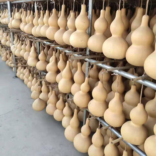 Low-Price Deal on Extra-Large, Large, Medium, and Small Gourd Waist-Pressing Decorative Ornaments with a Faucet, Suitable for Practicing Hand-Held Pyrography, Affordable