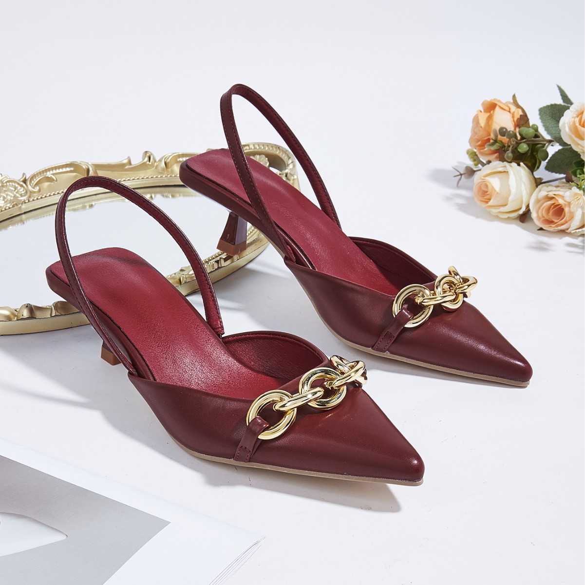 Sandals pointed-toe stiletto heels