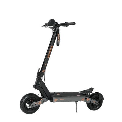 with large tires, featuring a – Qatlanan elektrik skuterlər