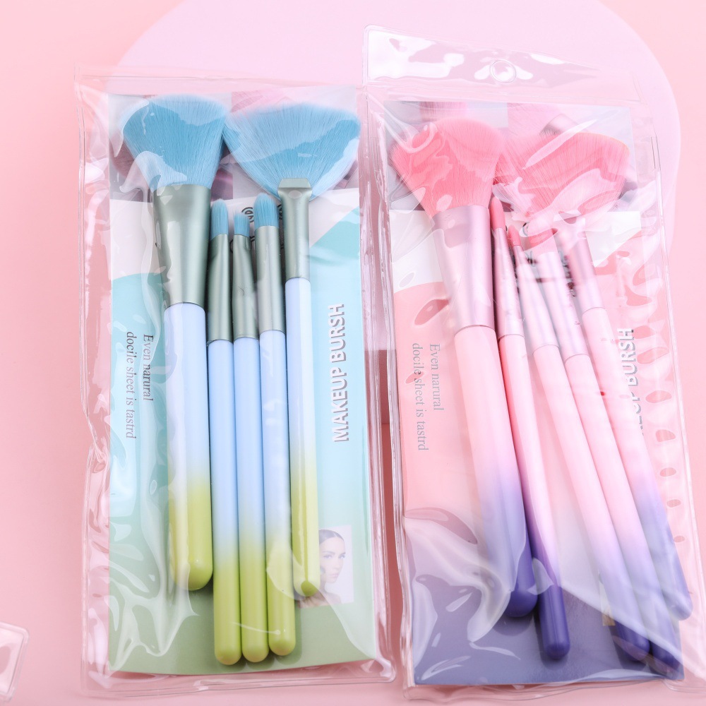 Wholesale beauty brush tool set for beginners, portable multifunctional makeup brush, eyeshadow brush, eyebrow brush, soft direct factory sale