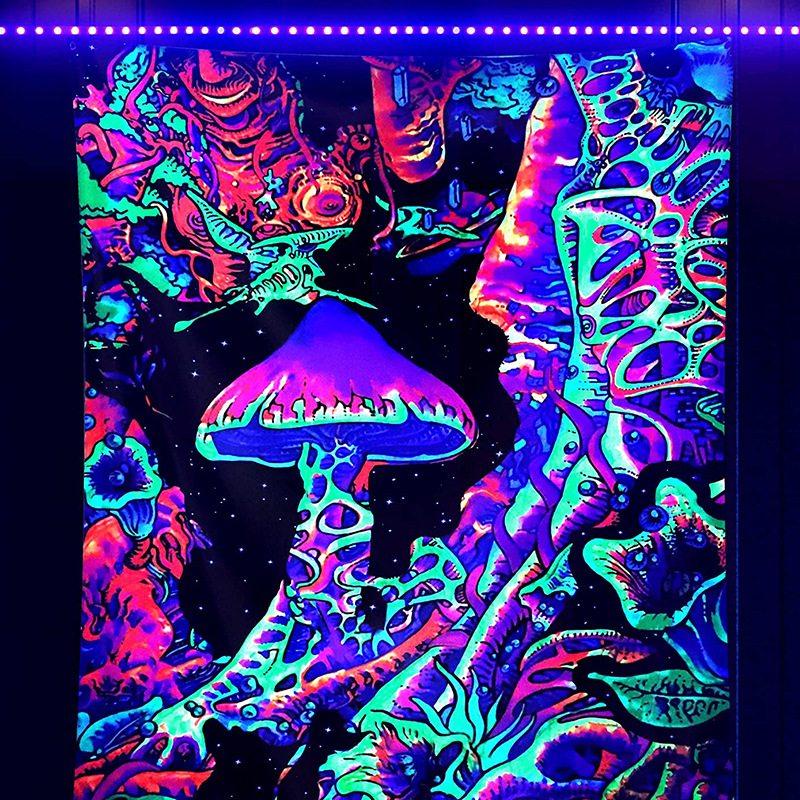 荧光挂毯亚马逊背景布跨境热卖墙布欧美UV蘑菇装饰布发光挂布挂毯