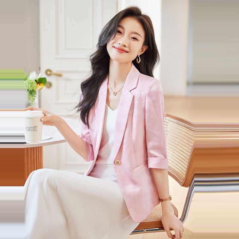 Pink Small Blazer for Women, Thin Style, Summer 2025 New Model, Elegant Casual Petite High-End Chinese Style Suit