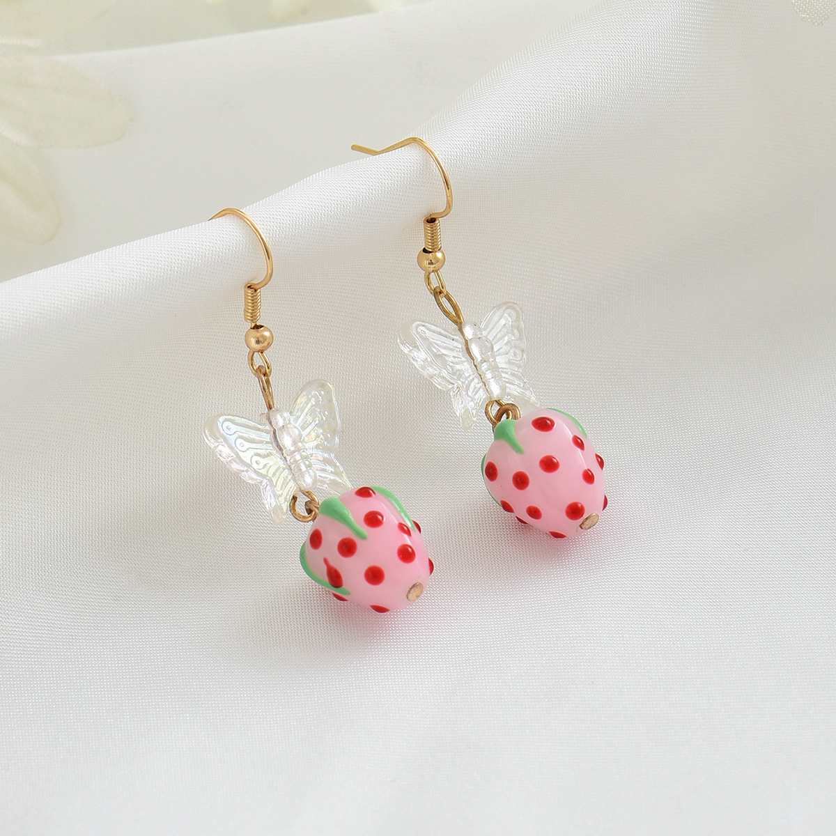 1 Pair Quantity 1 Pair Cute Sweet Strawberry Butterfly Resin Drop Earrings