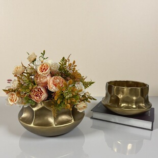 Bronze Metal Flower Pot Home Living Room Decoration Flower Arrangement Handmade Hammered Three-Dimensional Vase Floral Iron Flower Pot