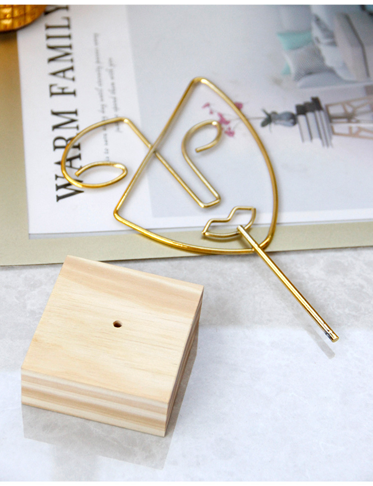 180g Weight Jewelry Rack Classification 1 Piece Quantity Iron Material Human Face Pattern Nordic Style, Modern Style Style Nordic Style Modern Style Human Face Iron Jewelry Rack 18