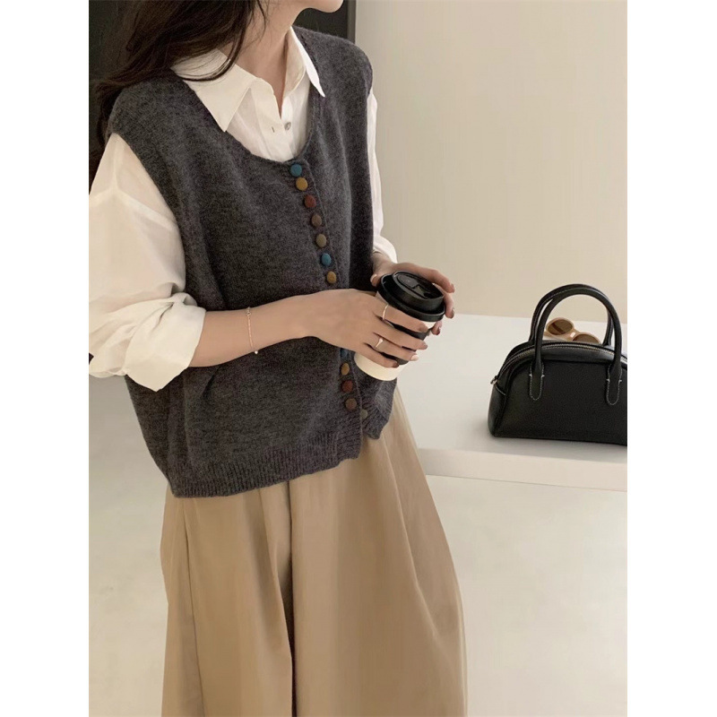 女性用カラフルなボタン付きニットベスト、文学的でレトロなシンプルな多用途ベスト、女性用の柔らかくワックス状のラウンドネックレイヤードカーディガンベスト|undefined
