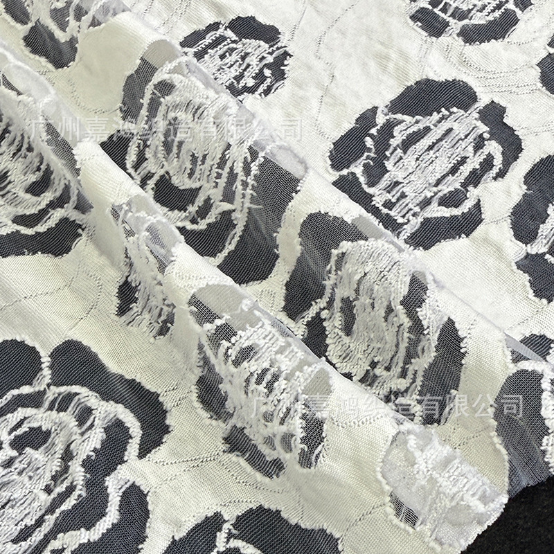 Primavera y verano agujeros jacquard tela de punto tulle suave falda abrigo cardigan tela de moda casual de mujer