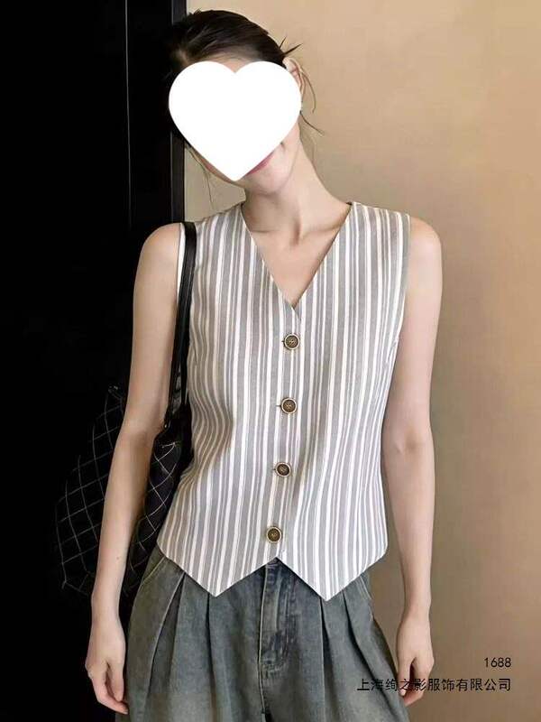 Korean-Style Minimalist V-Neck Striped Suit Vest for Women, New Summer Sleeveless Outerwear, Versatile Layered Vest Top Korean-Style Minimalist V-Neck Striped Suit Vest for Women, New Summer Sleeveless Outerwear, Versatile Layered Vest Top
