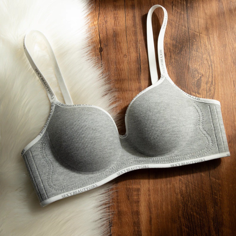 회색 단일 조각