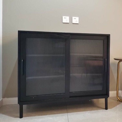 Gabinete de comedor de madera sólida nórdica sala de estar moderna simple gabinete bajo almacenamiento armario de almacenamiento puerta corredera de vidrio armario de cocina
