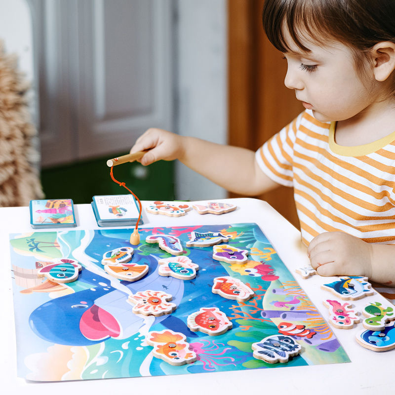 Weiweihu Juguetes de pesca magnética Entrenamiento de habilidad mano-ojo de bebé Juegos de pesca Juguetes educativos de madera