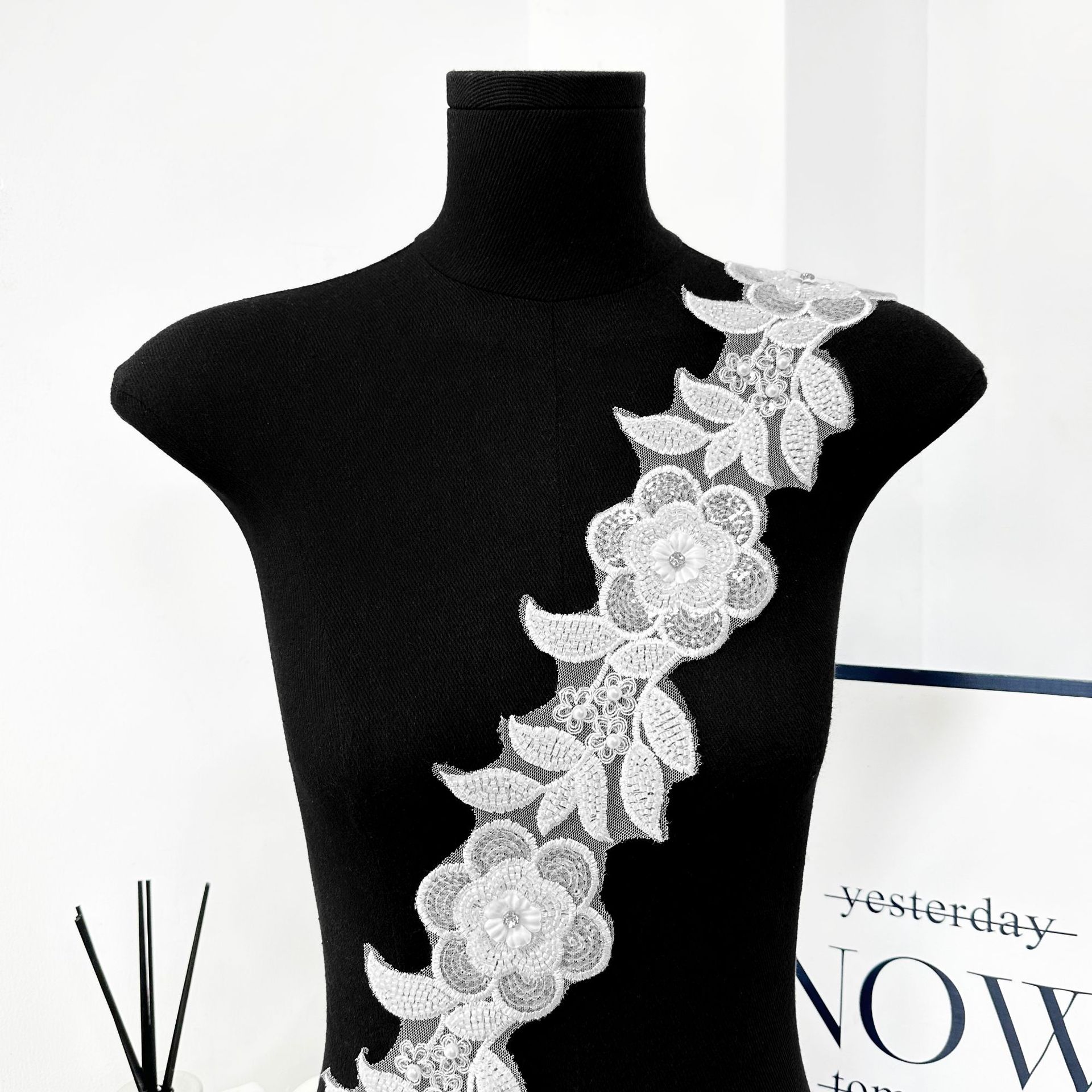 Flor de encaje hecha a mano DIY decoración parche de ropa jeans suéter camisa accesorios bordados decalques