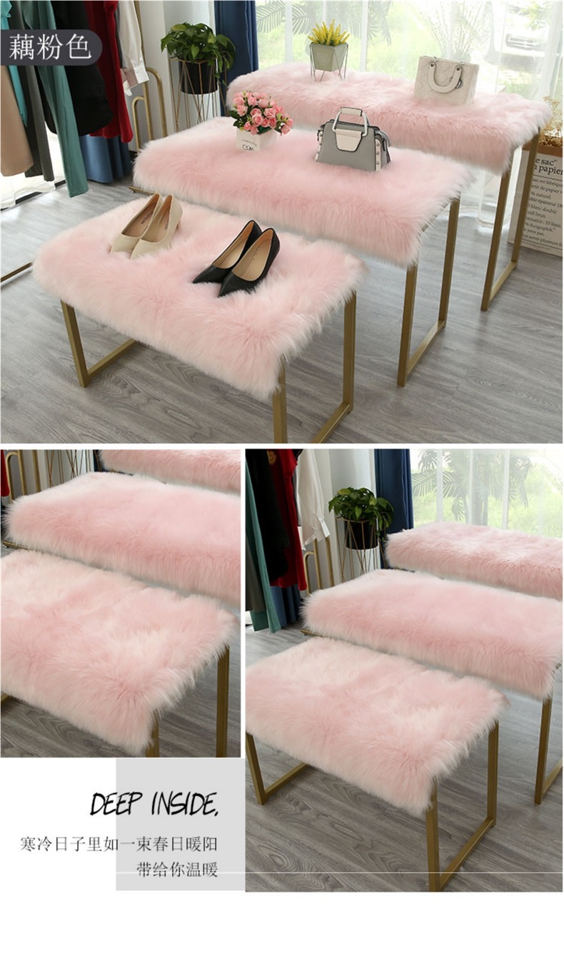 Plush Carpet Clothing Store Window Display Stand Plush Decorative Blanket Table Counter Flow Table White Imitation Wool Mat