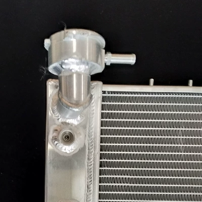 Manufacturer Sells All-Aluminum Radiator Water tank