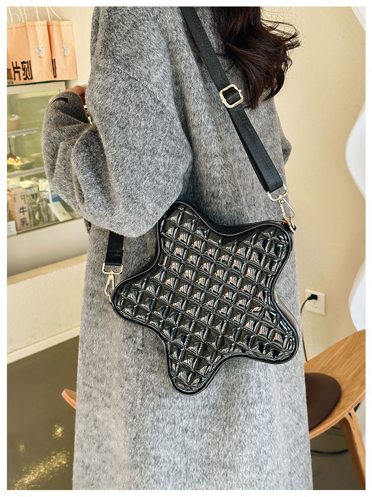 2025 New style fashionable star Backpack, diamond-shaped PVC jelly bag, fresh and sweet campus ladies' backpack undefined
