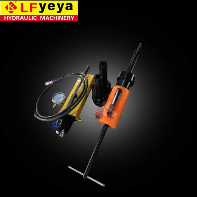 液力液压偶合器专用拉马——泰州乐锋液压千斤顶生产厂家