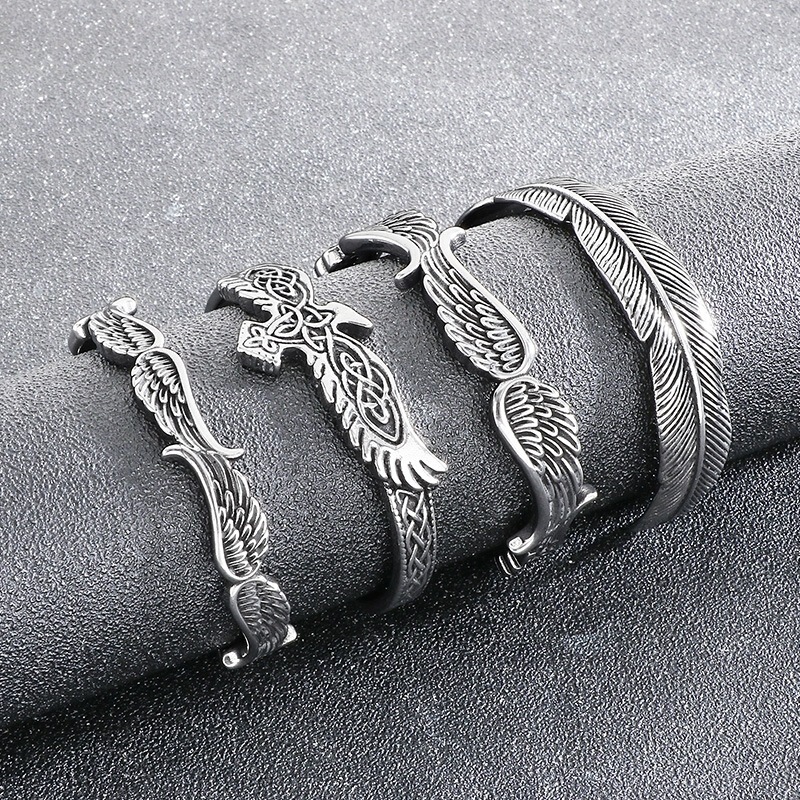 Nordic Viking Celtic Knot Raven Bracelet Punk Style Retro Bamboo Feather Stainless Steel Trendy Men's Bracelet Nordic Viking Celtic Knot Raven Bracelet Punk Style Retro Bamboo Feather Stainless Steel Trendy Men's Bracelet