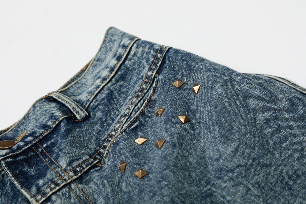 Men's Vintage Washed Blue Distressed Denim Shorts Rock And Roll Studded Details Relaxed Fit Cargo Shorts_mkmklike.com