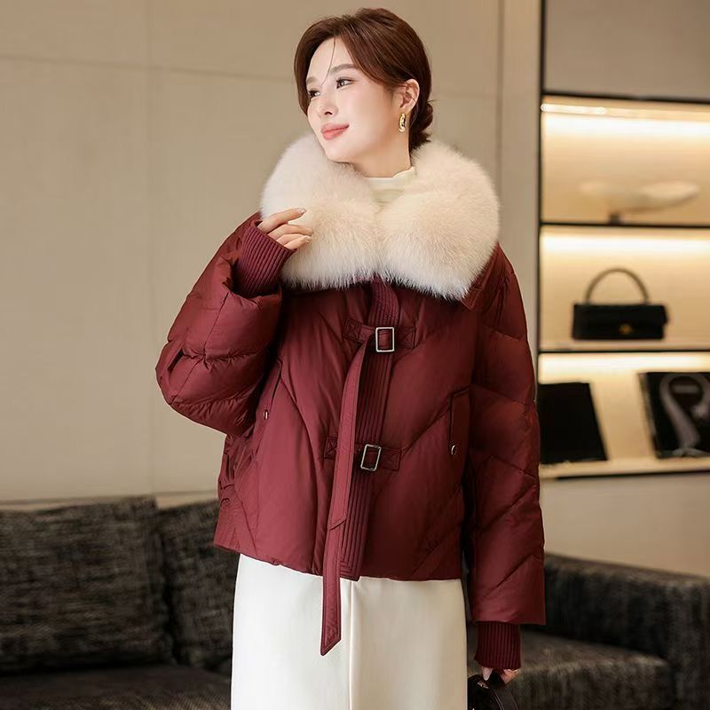 레드 오프 화이트 모피 칼라