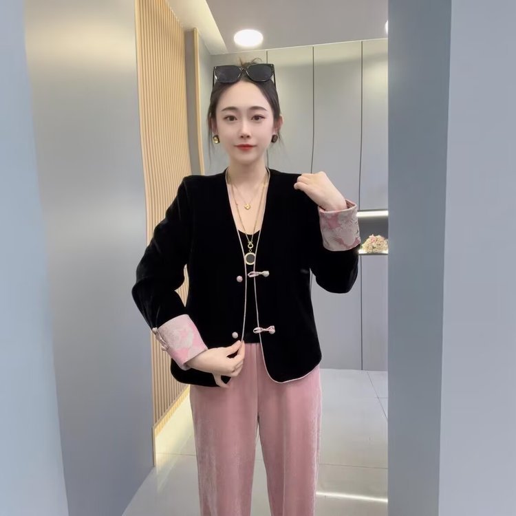一件代发2025春季新款时尚宽松气质新中式国风盘扣拼色女装外套|undefined