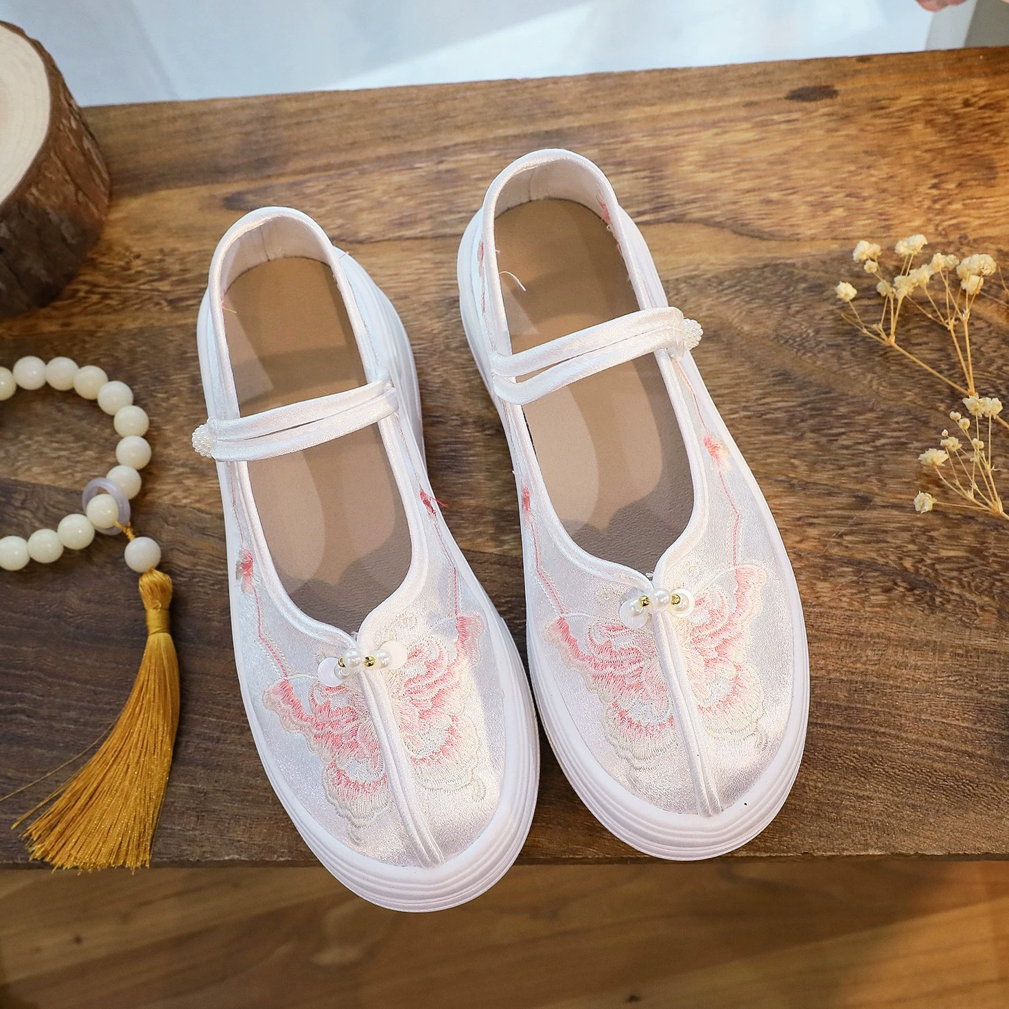 Ling Zhi 2025 новый ретро национальный стиль