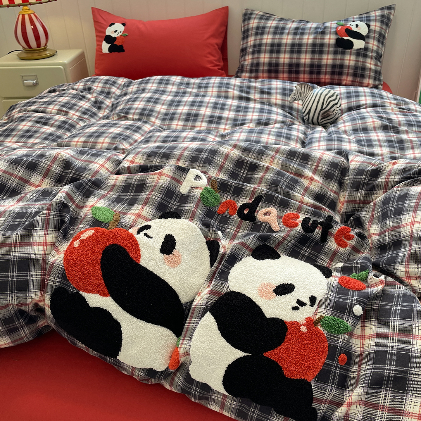 Cama de algodón grueso de clase A cuatro piezas de ropa de cama de invierno de algodón completo ropa de cama infantil cubierta de sábanas de tres piezas