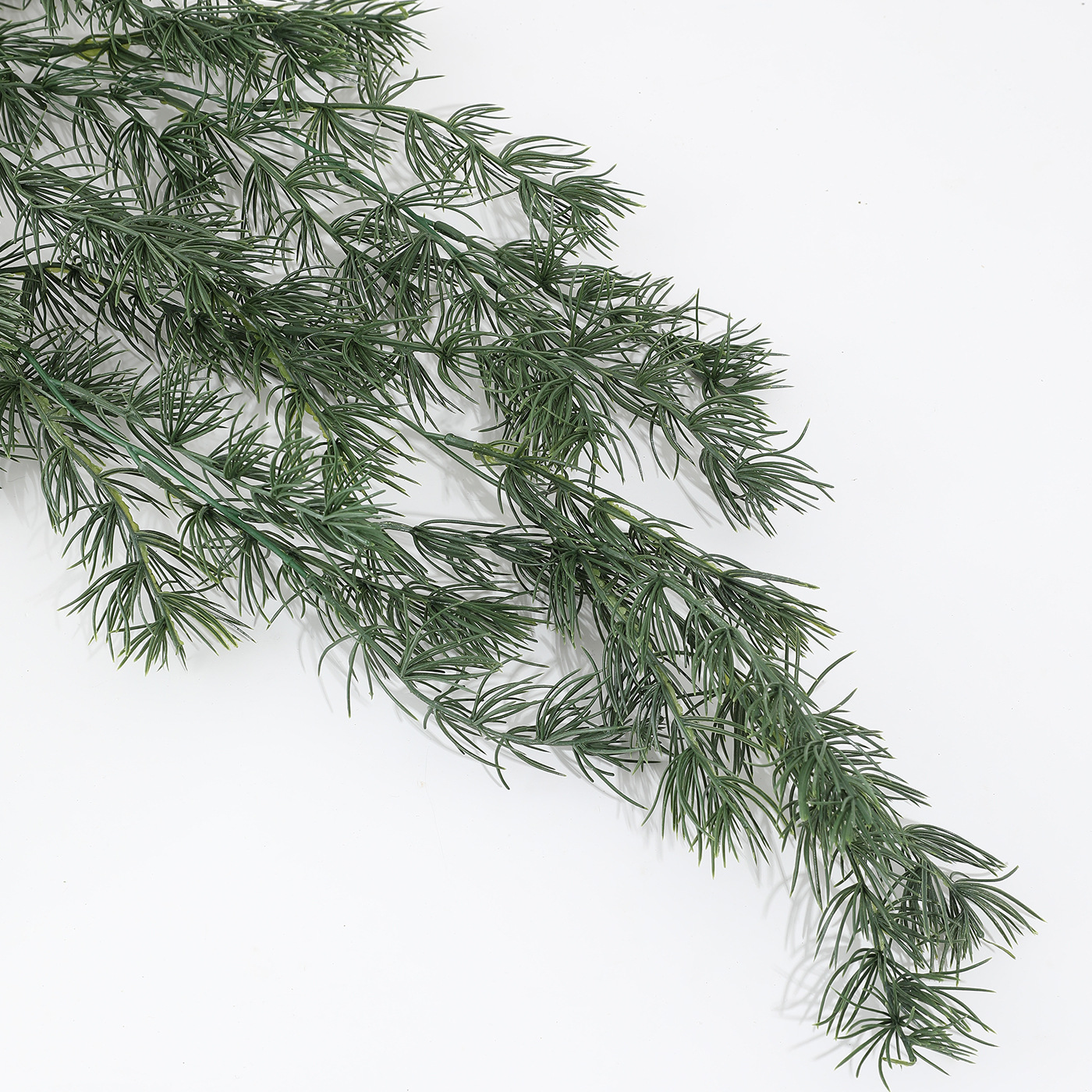 Simulación transfronteriza de Navidad PE pinho aguja ramas de árbol de Navidad guirnaldas de vinas decoración de pared del hogar colgar flores falsas