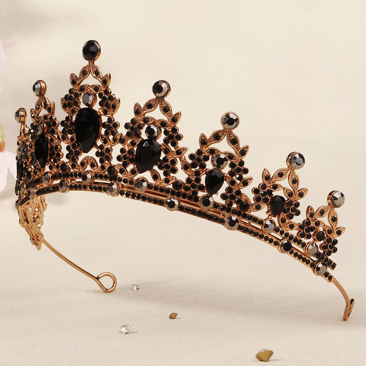 240g Weight Crown Hair Accessories Type Rhinestones, Pearl Inlay Material 1 Piece Quantity Wedding, Party Occasion Alloy Material Halloween Festival Crown Pattern Women's Gender Inlay Design Cool Style Style Halloween Cool Style Women's Crown Alloy Inlay Rhinestones Pearl Crown 5