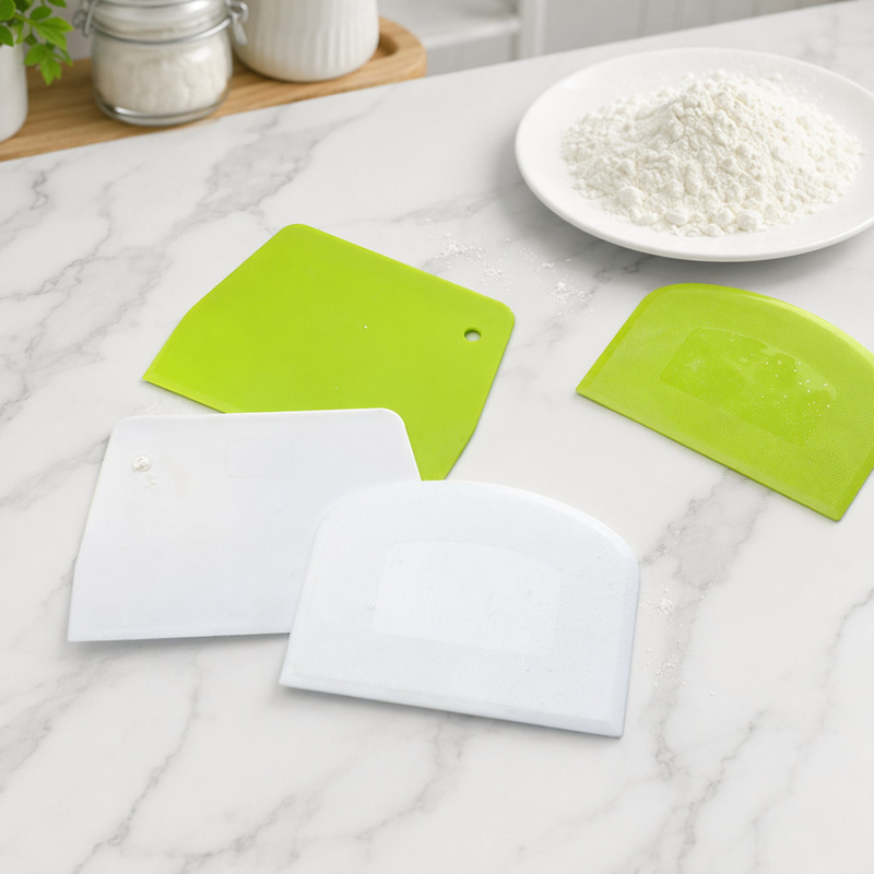 PP scraper oven baking tools cream cake flour dough cut rice rolls plastic trapezoidal scraper