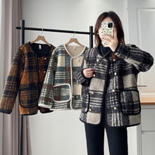 大码外套女胖mm秋冬高级感2025新款200斤时尚双排扣格子毛呢大衣