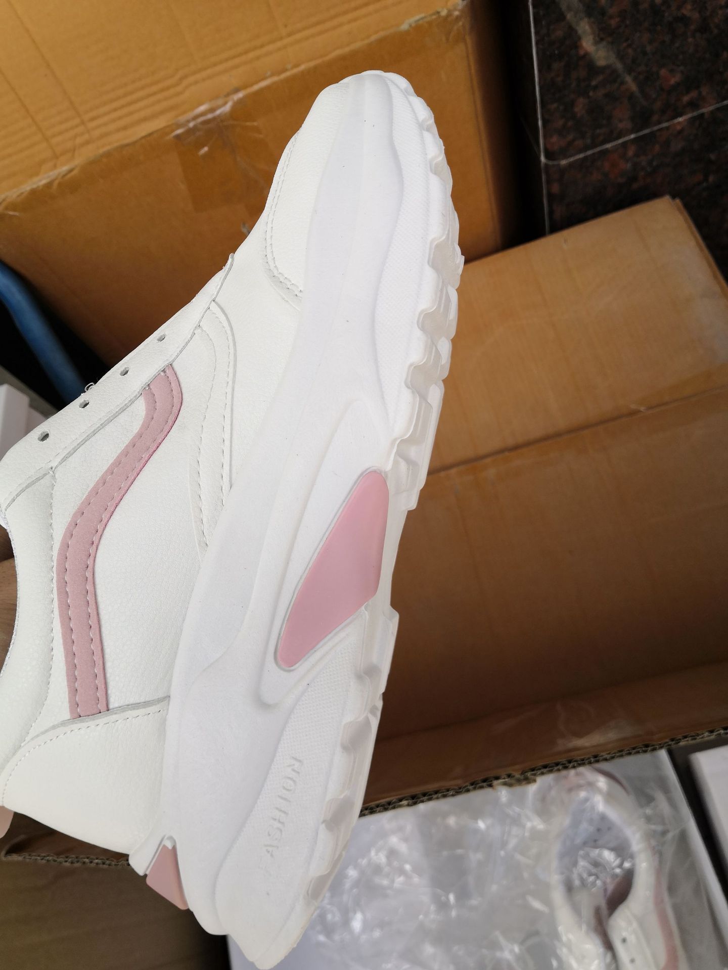 Chaussures en cuir Chaussures de tennis Baskets Semelle en caoutchouc Mesh Chaussures légères_voghion.com