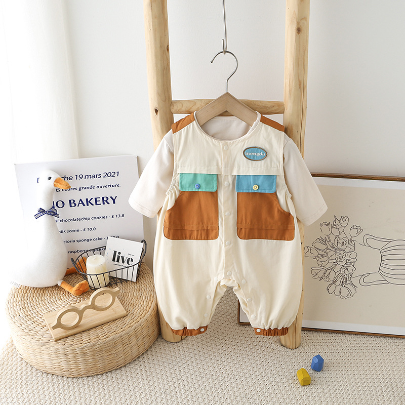 Set of 2025 Newborn Baby Clothes Spring and Autumn Season Shoulder Strap Pants for 1-Year-Old Boys, Small Age Trendy Separate Spring Outfits