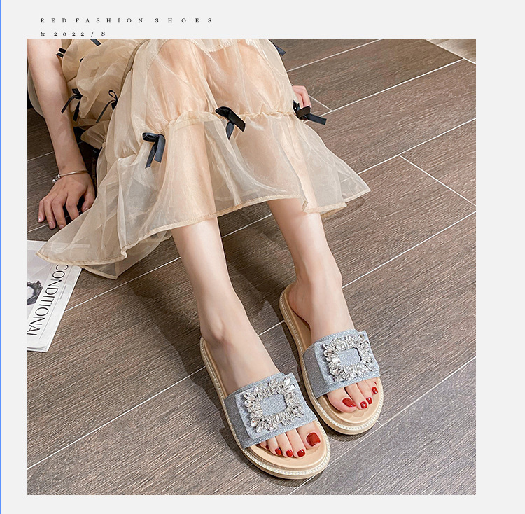 2025 verano nuevo lazo con diamantes de imitación hebilla cuadrada plana casual zapatillas de mujer sandalias de una tira para mujer ropa de exterior talla grande 41_voghion.com