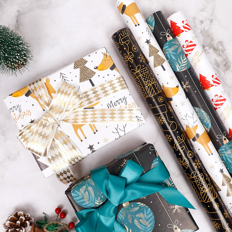 Papel de regalo navideño clásico y popular de gran tamaño con diseño de dibujos animados y temática navideña para envolver regalos.