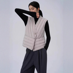 White Duck down 2025 New Lightweight down Jacket Women's Short V Neck Liner Slimming Look Warm Autumn and Winter Jacket