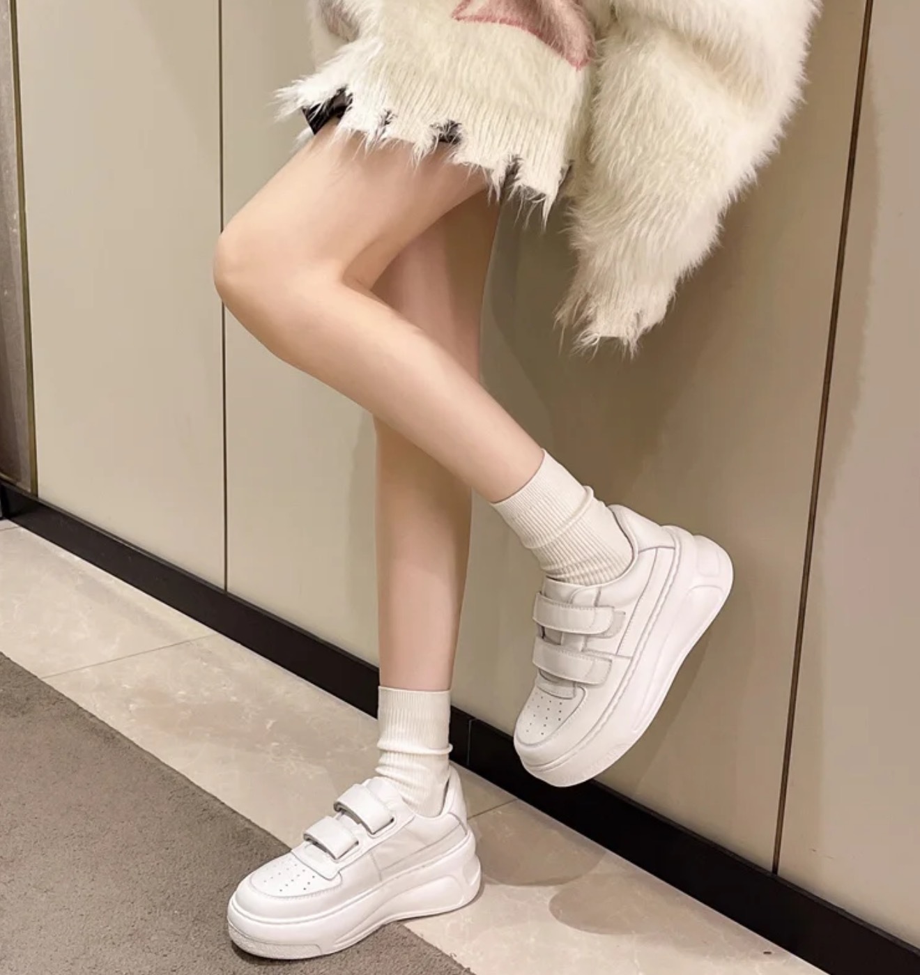 Mao Sichun stesso stile 2025 primavera e autunno scarpe bianche in vera pelle con suola spessa e aumento invisibile dell'altezza_voghion.com