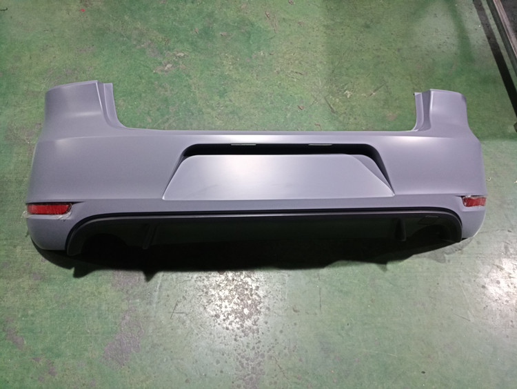 Diffuser Exhaust, Gaofe Spoiler - golf-6-modified-gti-rear-bumper-assembly