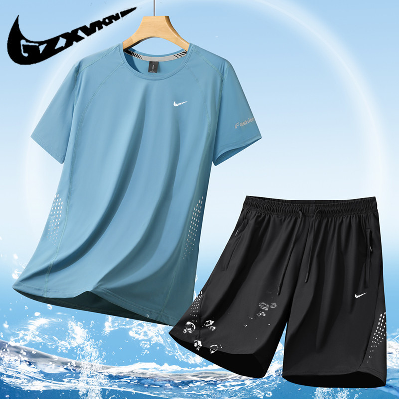 Men's Summer Outfit, a New High-End Style Ice Silk Quick-Drying Breathable T-Shirt and Shorts Sports Casual Suit for Men