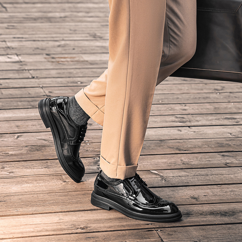Men's Leather Brogue Shoes Pointed-toe British Style Formal_voghion.com