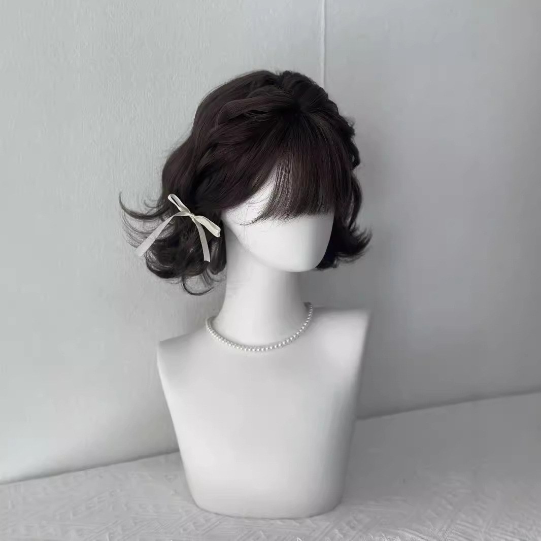 פאת קוני 【יומן יום גשום】 פאת ראש מלאה עם פוני אוויר, שיער מתולתל יומי קצר וחמוד בצבע חום-שחור