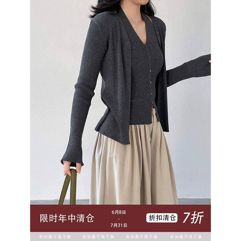 【Special Offer No Returns】Jiangzuo Korean Style Two-Piece Halter Knit Sweater Women's Spring Jacket Top 98805 【Special Offer No Returns】Jiangzuo Korean Style Two-Piece Halter Knit Sweater Women's Spring Jacket Top 98805