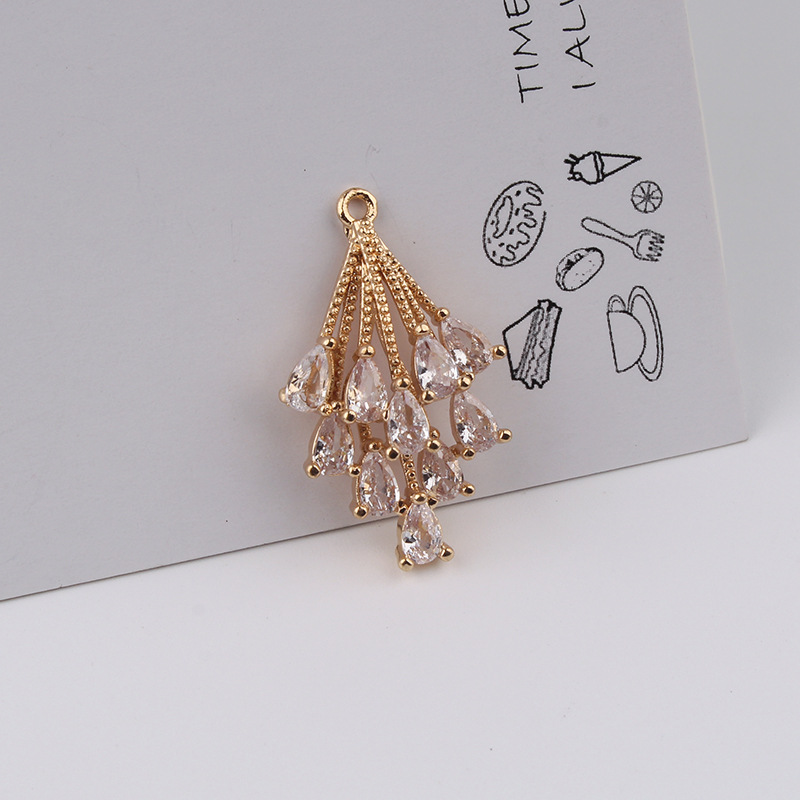 1 Piece Simple Style Shiny Water Droplets Bouquet Copper Inlay Pendant Jewelry Accessories display picture 5