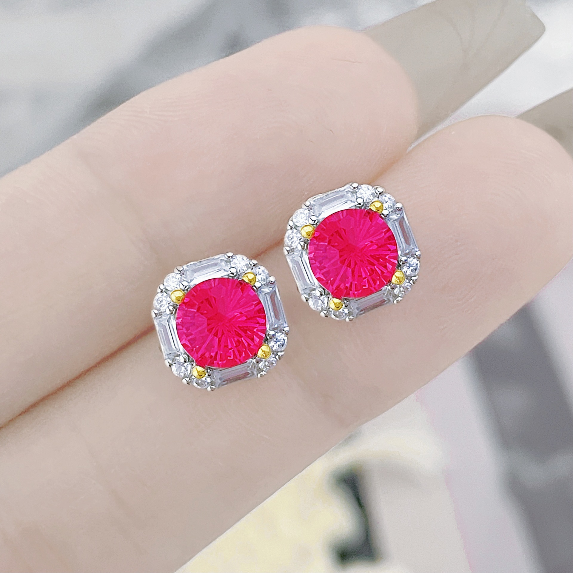 로즈 레드 귀걸이 [쌍당 가격] 5mm